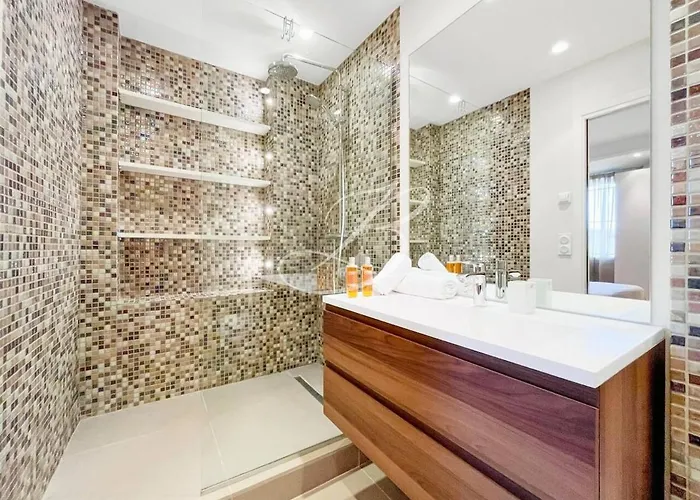 Le Baroque Grand Croisette Apartment *